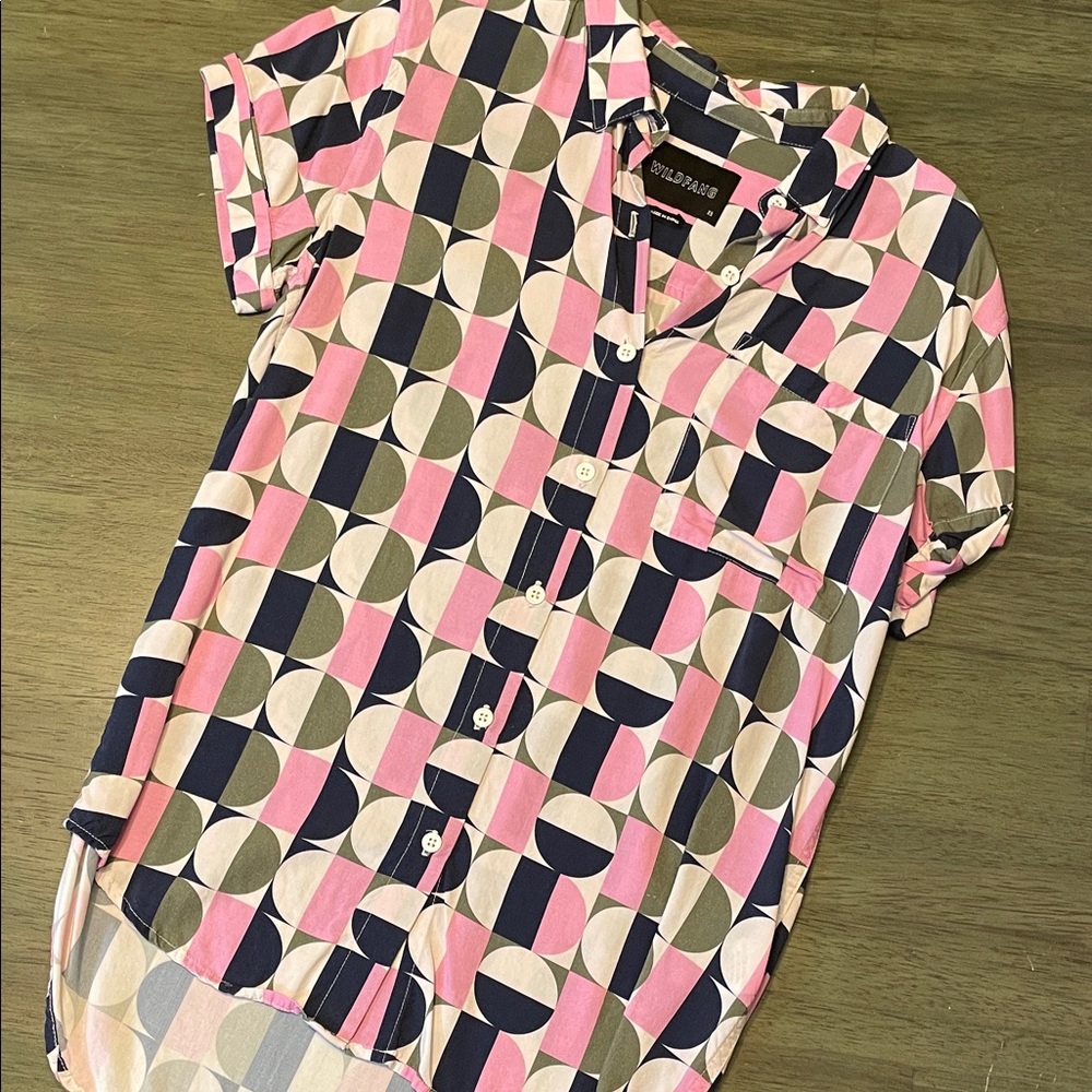 Wildfang Pink and Navy Geometric Collared Short Sleeve Button-Up